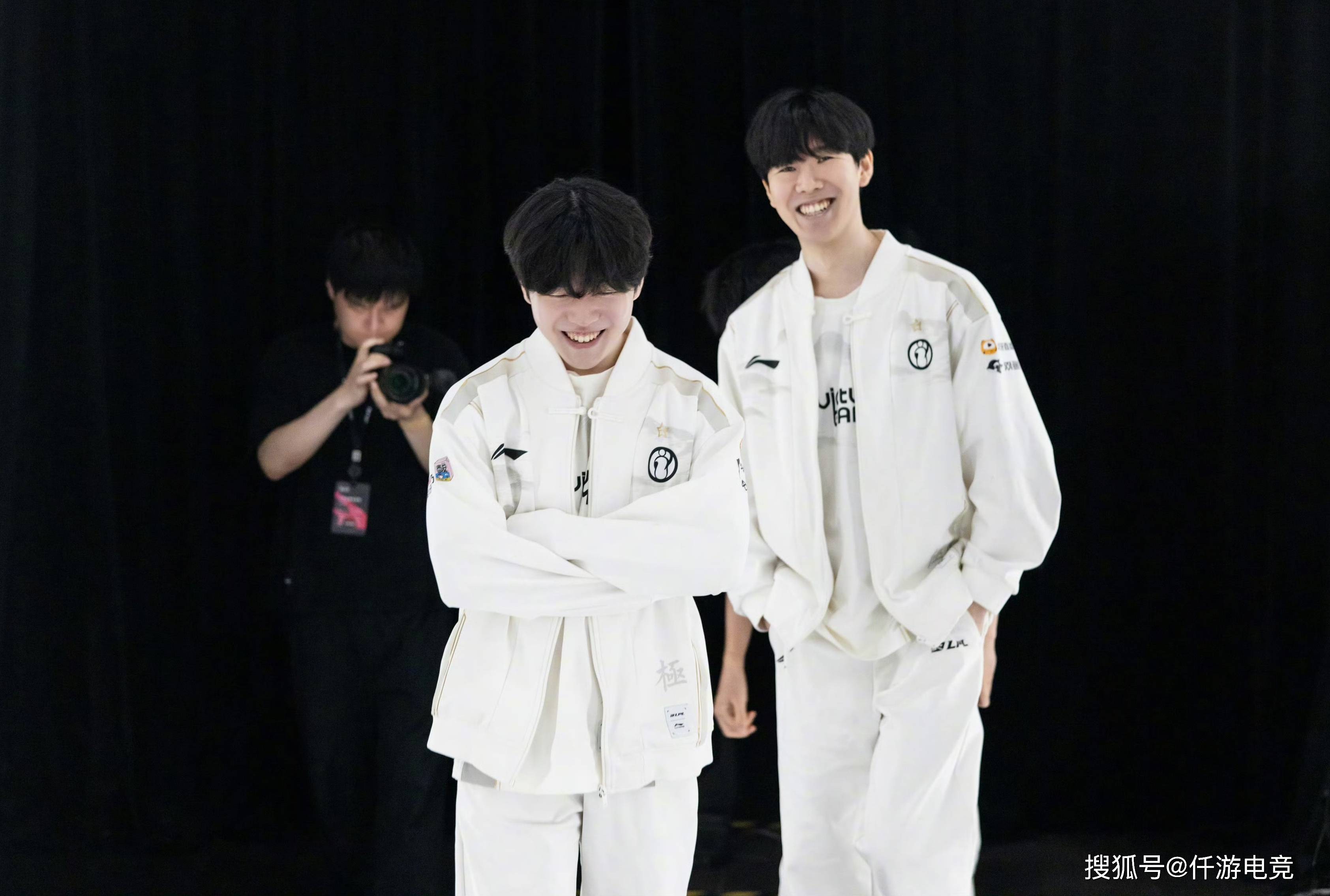 要归功于球 要归功于球